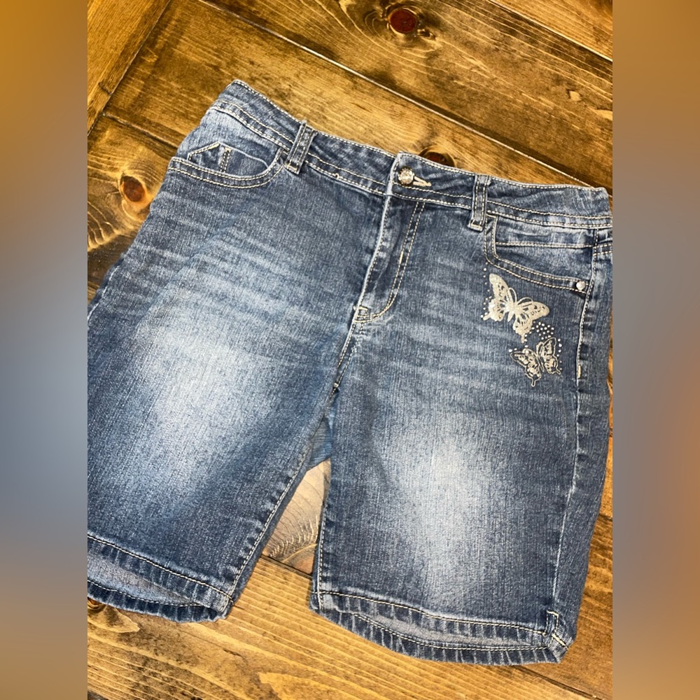 Canyon River Blues jr shorts with butterfly design!